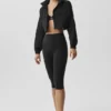 16" Capri-Hose mit High-Waist-Design und Airbrush-Effekt – Schwarz