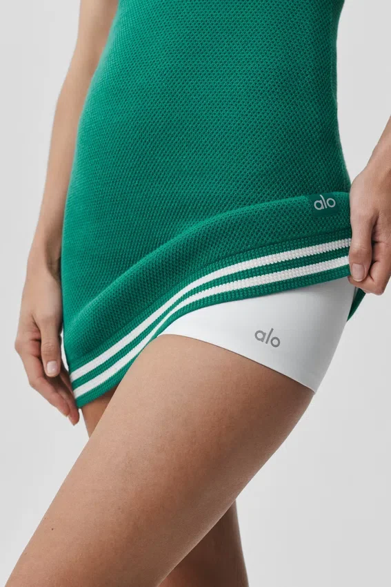 2" Alo Softsculpt Mid-Rise Short – Weiß