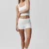 2" Alo Softsculpt Mid-Rise Short – Weiß