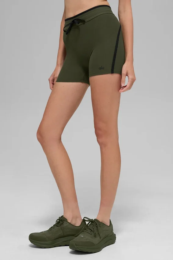 4" High-Waist Airbrush Race Pace Short – Olivgrün/Schwarz