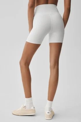 5″ High-Waist Airbrush Biker Short – Weiß