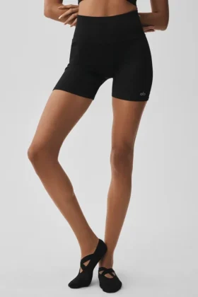 5″ Nahtlose gerippte „Favorite“-Shorts – Schwarz