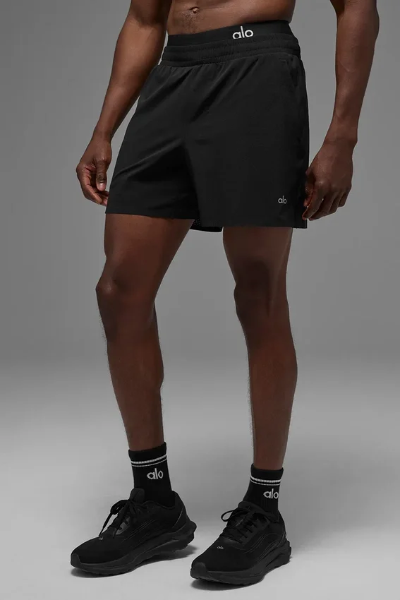 5" Traction Shorts – Schwarz