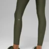 7/8-High-Waist Airlift Legging – Green Olive