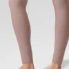 7/8-High-Waist Airlift Legging – Taupe