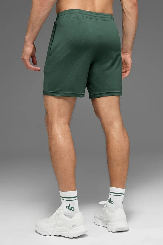 7" Conquer React Performance Shorts – Clover Green