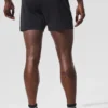 7" Conquer React Performance-Shorts – Schwarz