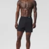 7" Conquer React Performance-Shorts – Schwarz