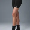 7" High-Waist Biker-Shorts – Schwarz