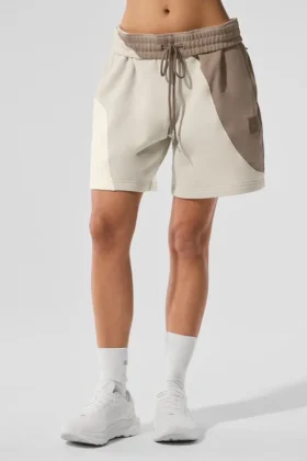 7" Make Waves Shorts – Elfenbein/Beige/Kies