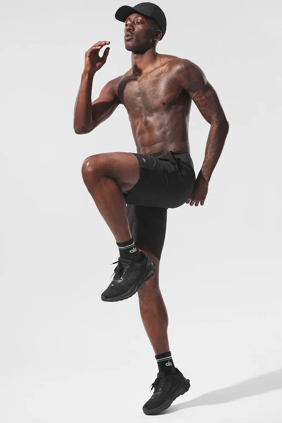 9" Repetition Shorts – Schwarz