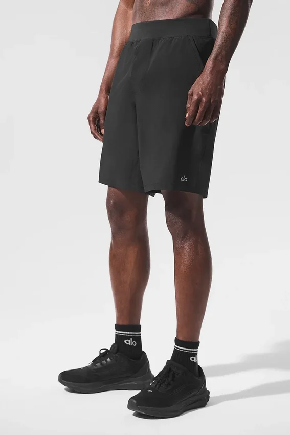 9" Repetition Shorts – Schwarz