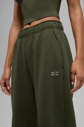 Accolade Jogginghose mit geradem Bein – Olivgrün