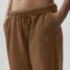 Accolade Jogginghose mit geradem Bein – Sun Kissed Brown