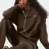 Accolade Pullover mit Rundhalsausschnitt – Espresso