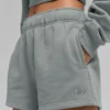 Accolade Shorts – Mondgrau