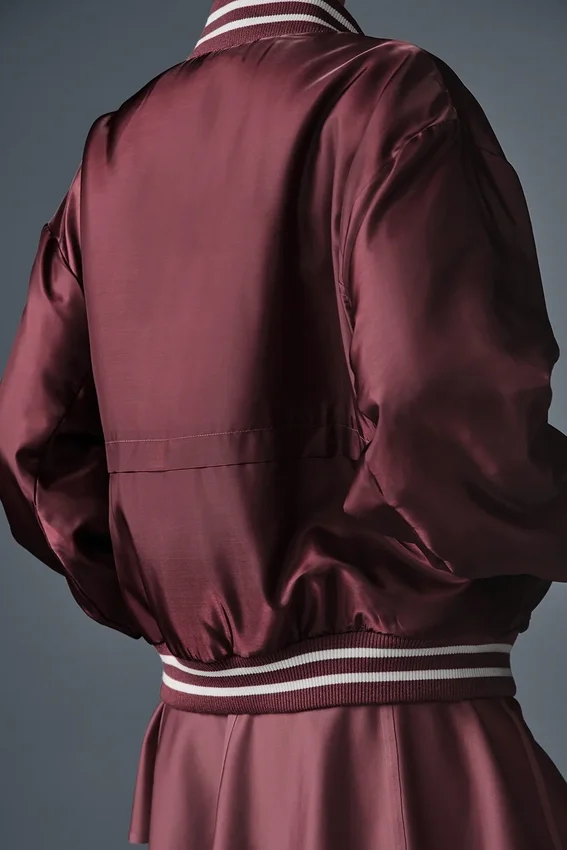 Afterglow Varsity-Jacke – Burgundy Truffle