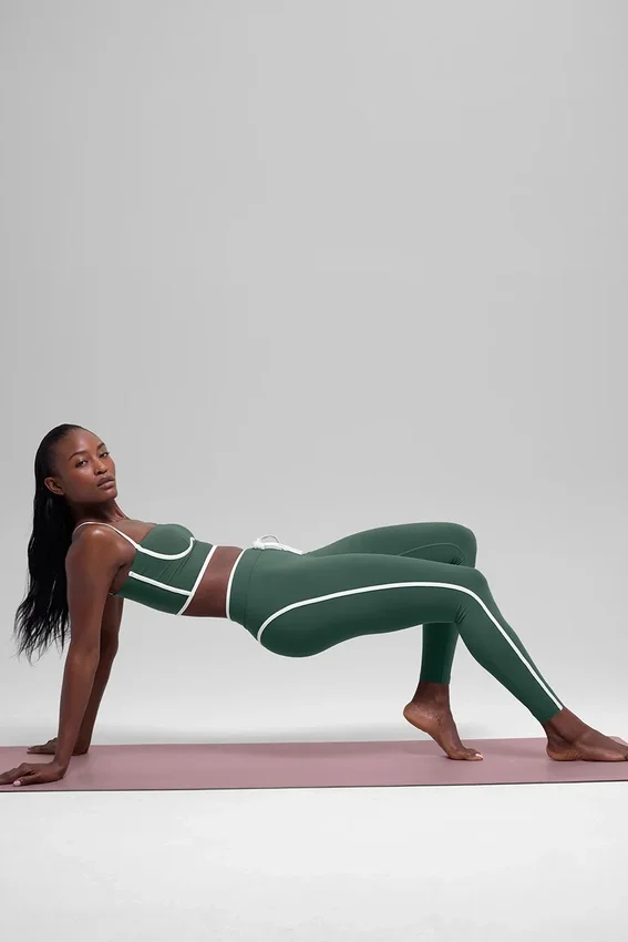 Airbrush High-Waist Race Pace 7/8 Leggings – Clover Green/Weiß