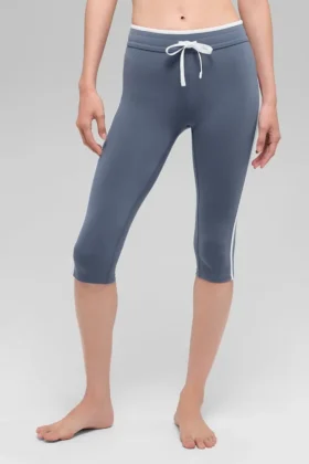 Airbrush High-Waist Race Pace Capri – Bluestone/Weiß