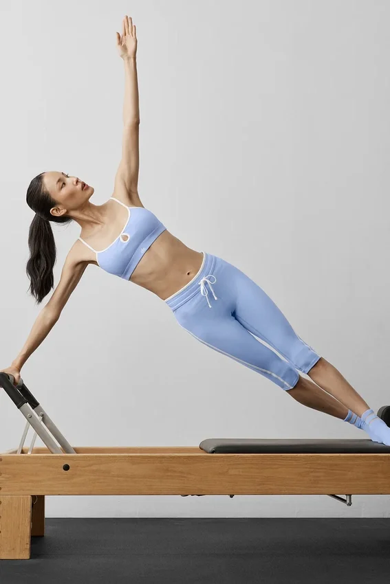 Airbrush High-Waist Race Pace Capri – Hellprovenceblau/Weiß