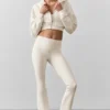 Airbrush-Leggings mit High-Waist-Taille und Bootcut-Schnitt – Elfenbein