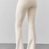 Airbrush-Leggings mit High-Waist-Taille und Bootcut-Schnitt – Elfenbein