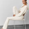 Airbrush-Leggings mit High-Waist-Taille und Bootcut-Schnitt – Elfenbein