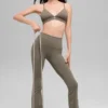 Airbrush Leggings mit hoher Taille und Bootcut-Schnitt – Hellkakao