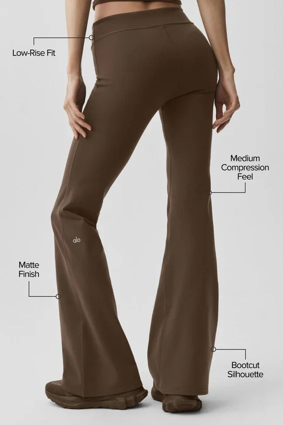 Airbrush Leggings mit niedriger Leibhöhe und Bootcut-Schnitt – Espresso