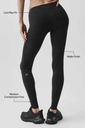 Airbrush Low-Rise 7/8-Leggings – Schwarz