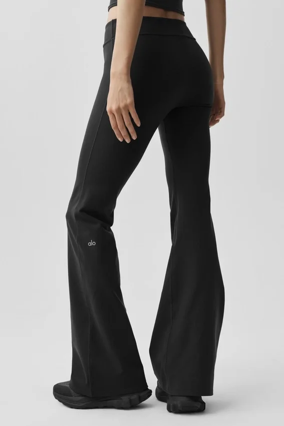 Airbrush Low-Rise Bootcut-Leggings – Schwarz