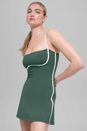 Airbrush Streamlined Kleid – Kleegrün/Weiß