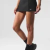 Airbrush-Tennisrock „Good Form“ mit High-Waist-Taille – Schwarz