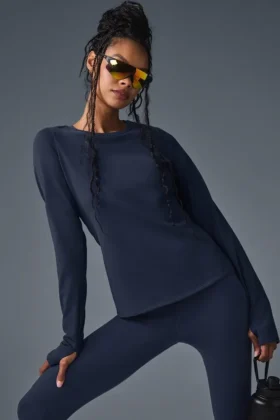 Airbrush Winter Warm Nocturne Langarmshirt – Marineblau