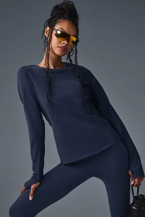 Airbrush Winter Warm Nocturne Langarmshirt – Marineblau