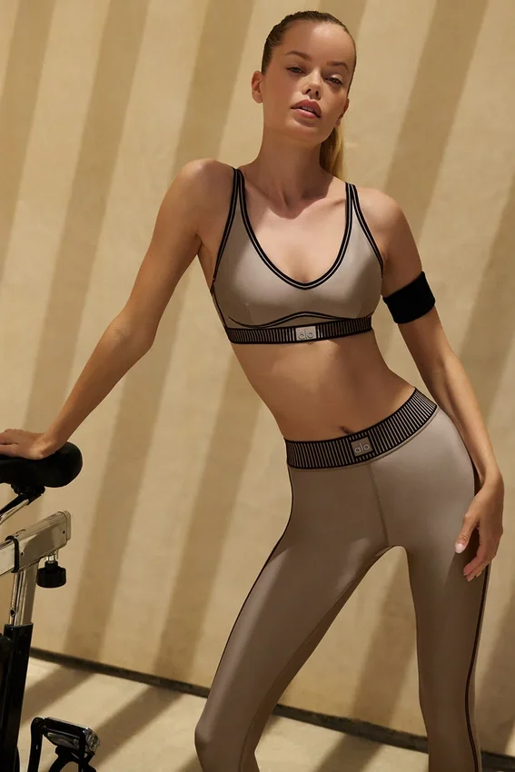 Airlift High-Waist 7/8 Line-up Leggings – Gravel