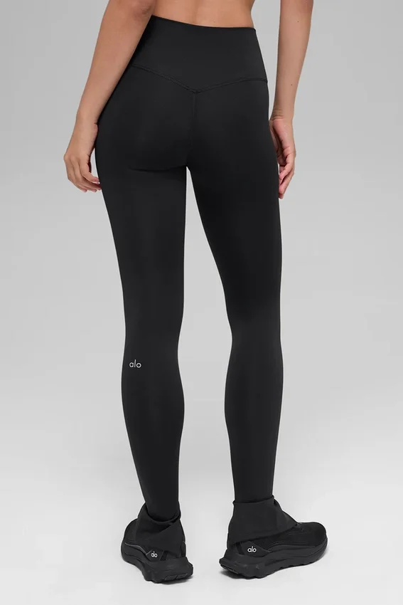 Airlift High-Waist Elongated Legging – Schwarz