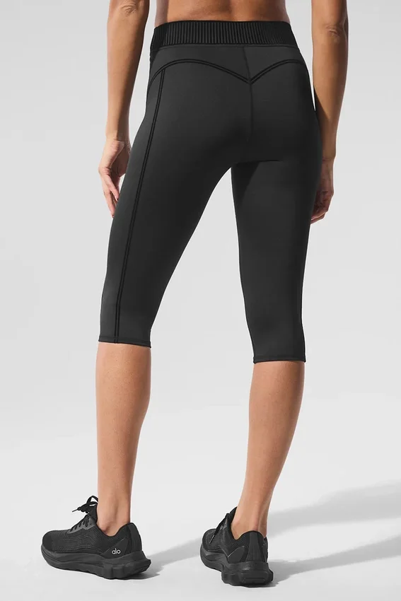 Airlift High-Waist Line-up Capri – Schwarz