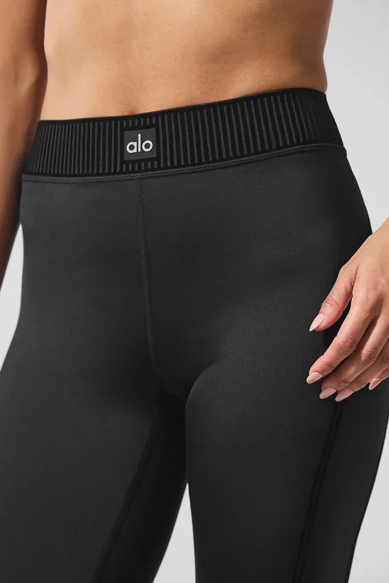 Airlift High-Waist Line-up Capri – Schwarz