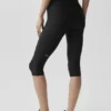 Airlift High-Waist Sleek Capri – Schwarz