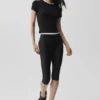 Airlift High-Waist Sleek Capri – Schwarz