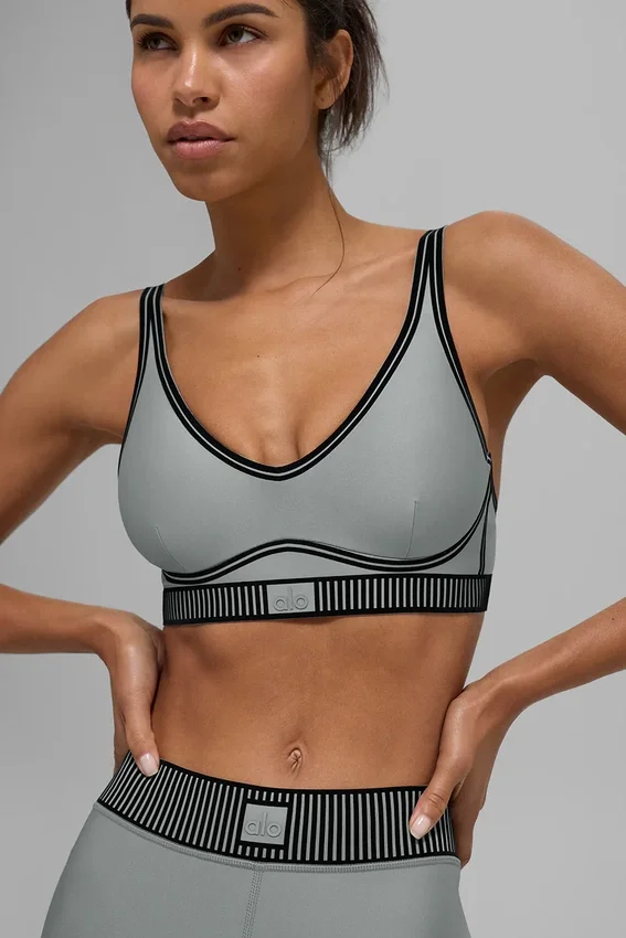Airlift Line-up-BH – Lunar Grey