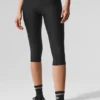 Airlift Mesh High-Waist Just Right Capri – Schwarz