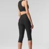 Airlift Mesh High-Waist Just Right Capri – Schwarz