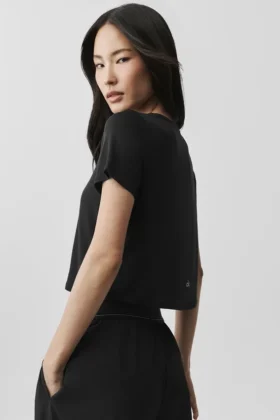 All Day Kurzarmshirt (kurz geschnitten) – Schwarz