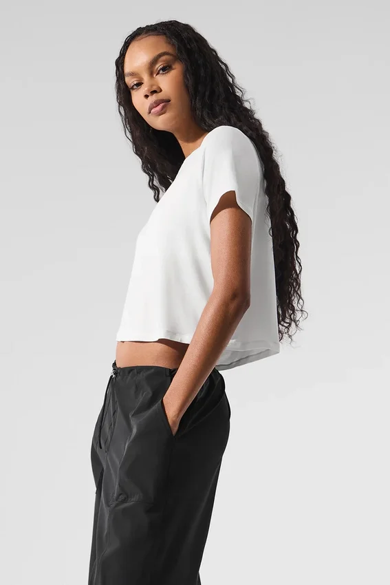 All Day Kurzarmshirt (kurz geschnitten) – Weiß