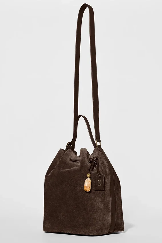 Alo Balance Bucket – Espresso-Wildleder