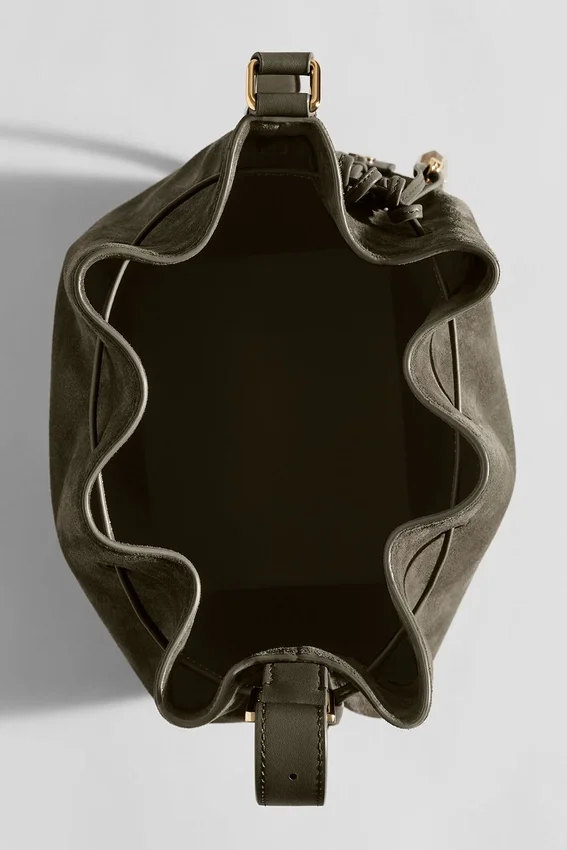 Alo Balance Bucket – Olivenbaum-Wildleder