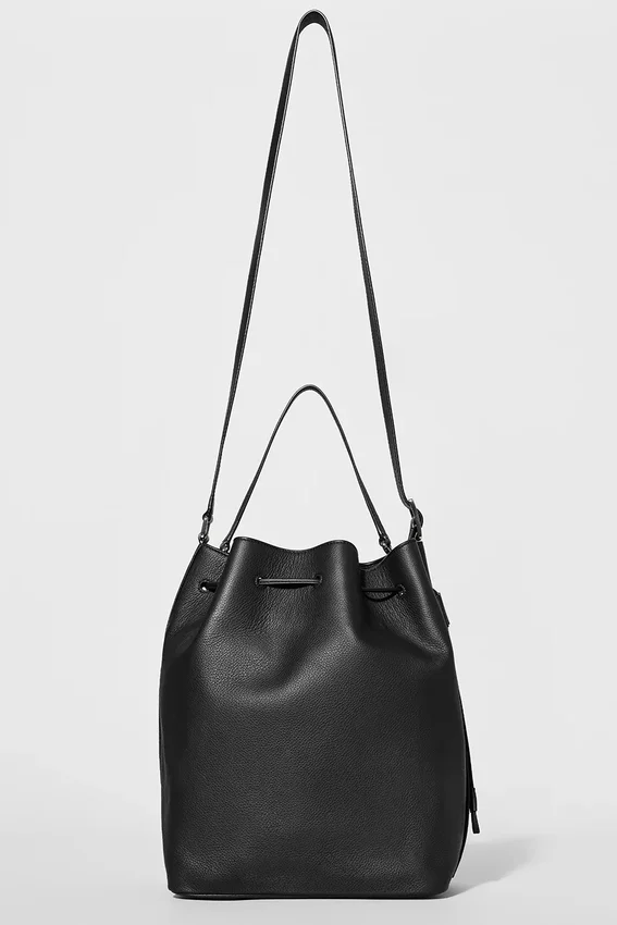 Alo Balance Bucket – Schwarzes Leder