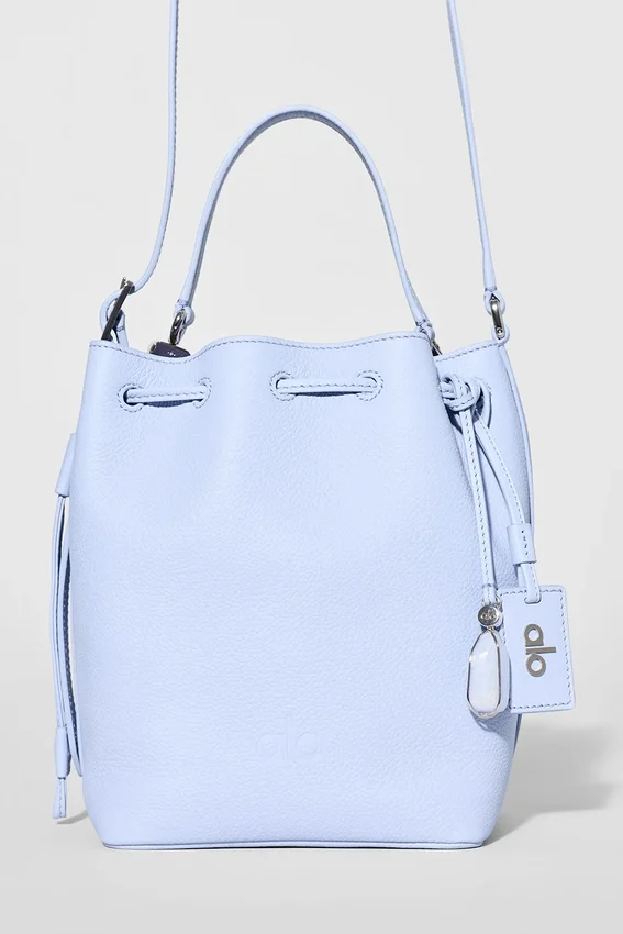 Alo Mini Balance – Hellblaues Provence-Leder